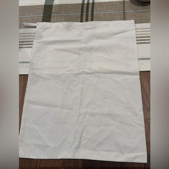 Off-White Drawstring Dust Bag - Picture 2 of 2